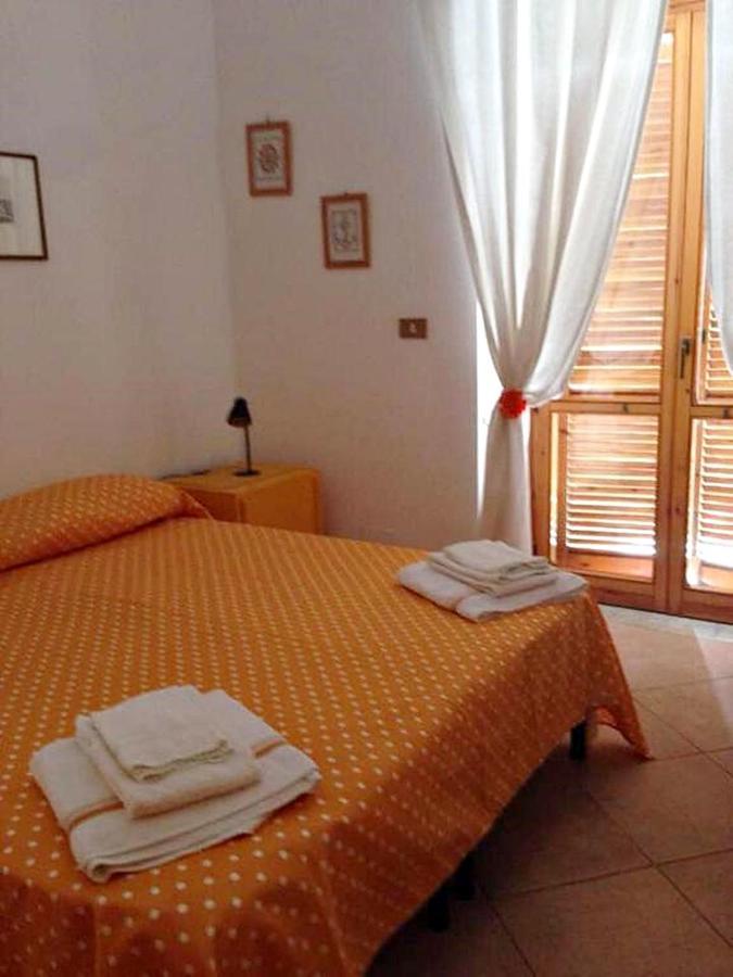 Bed and Breakfast La Terrazza Sul Porto Castellammare di Stabia Exterior foto